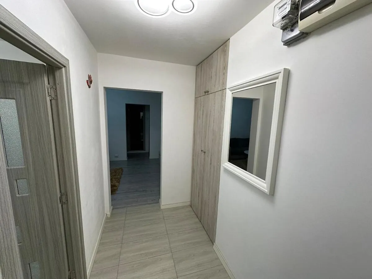 Two-Room Apartment بوخارست