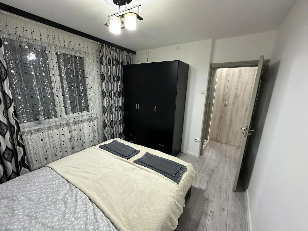 Two-Room Apartment بوخارست